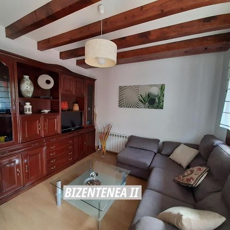 Bizentenea Zugarramurdi Bagian luar foto