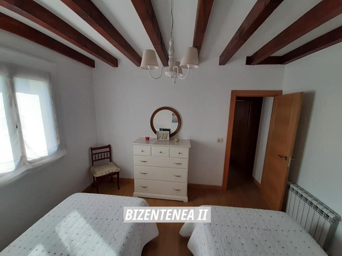 Bizentenea Zugarramurdi Bagian luar foto